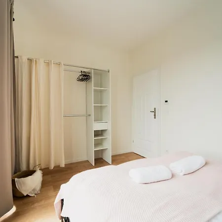 Apartment Cosy Apart - Ksiecia Witolda Street - Nice View - Parking Place *