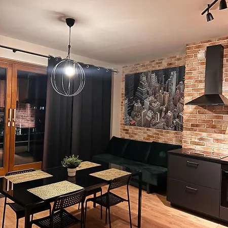 Cosy - Ksiecia Witolda Street - View - Parking Place