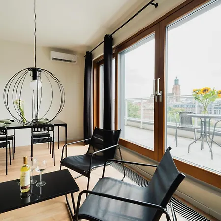 Cosy - Ksiecia Witolda Street - View - Parking Place