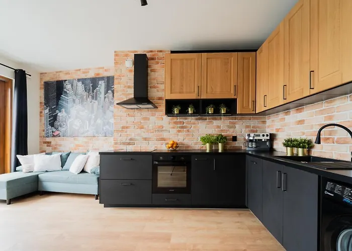 Cosy - Ksiecia Witolda Street - View - Parking Place * Wroclaw